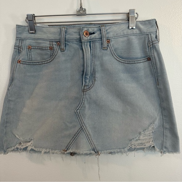 American Eagle Outfitters Dresses & Skirts - American Eagle, mini denim skirt size 6 in perfect condition